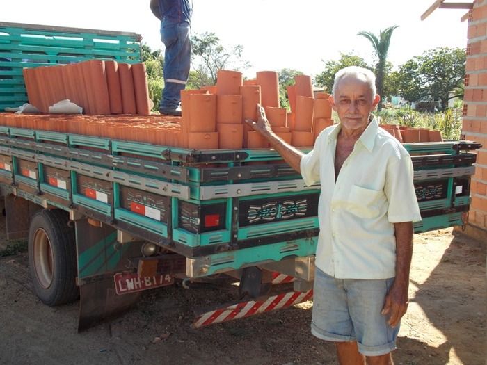 Secretaria de Assistência Social fez entrega de telhado de casa que sofreu incêndio - Imagem 4