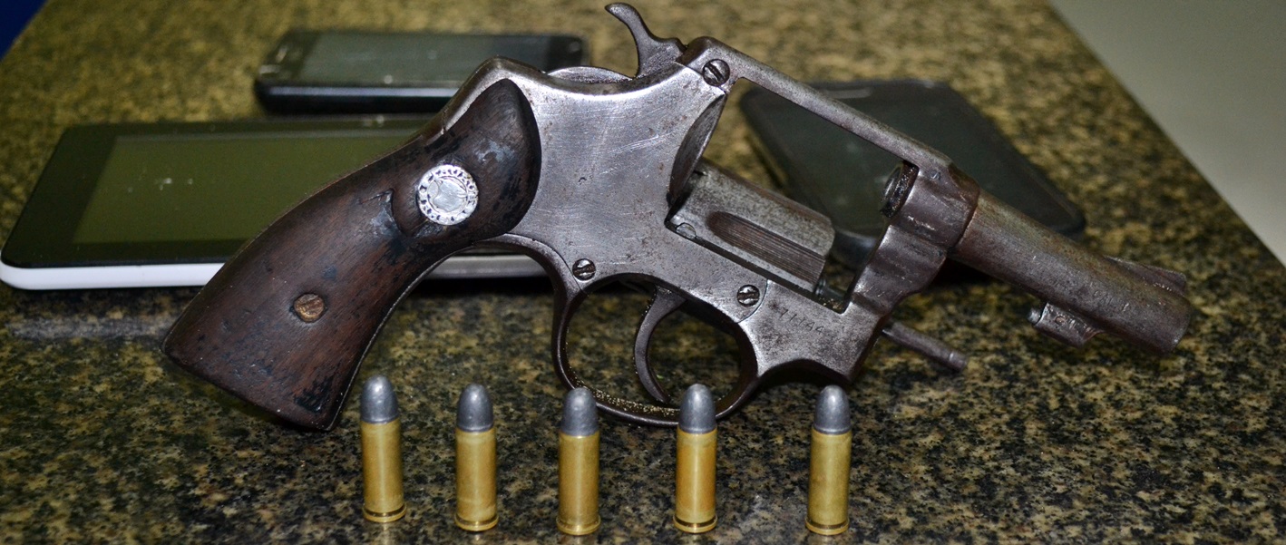 Dupla é presa após assalto a mão armada em Luís Correia