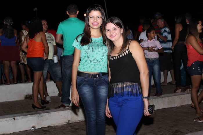 Banda Muleke Doido encerra programação de Aniversário de 53 anos de Francinópolis - Imagem 24