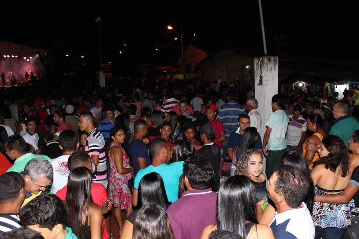 Banda Muleke Doido encerra programação de Aniversário de 53 anos de Francinópolis - Imagem 64