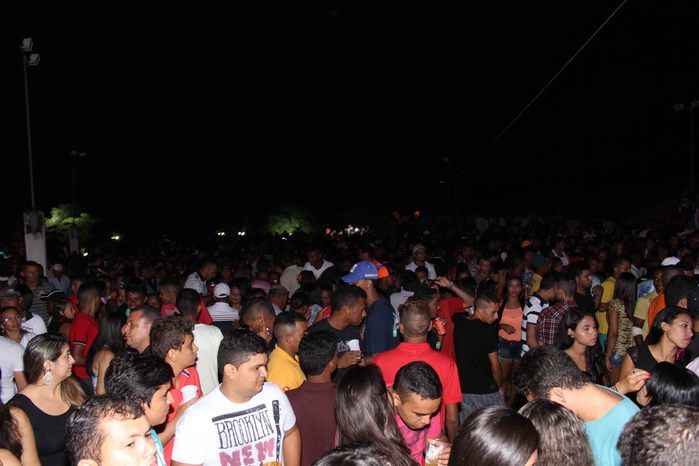 Banda Muleke Doido encerra programação de Aniversário de 53 anos de Francinópolis - Imagem 77