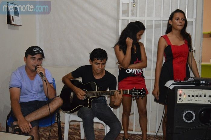 Equipe realiza comemoração em homenagem as Mães do SCFV  - Imagem 56