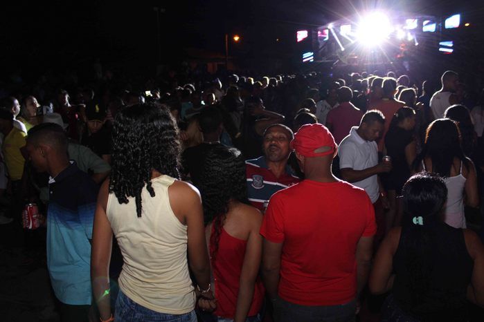 Banda Muleke Doido encerra programação de Aniversário de 53 anos de Francinópolis - Imagem 58