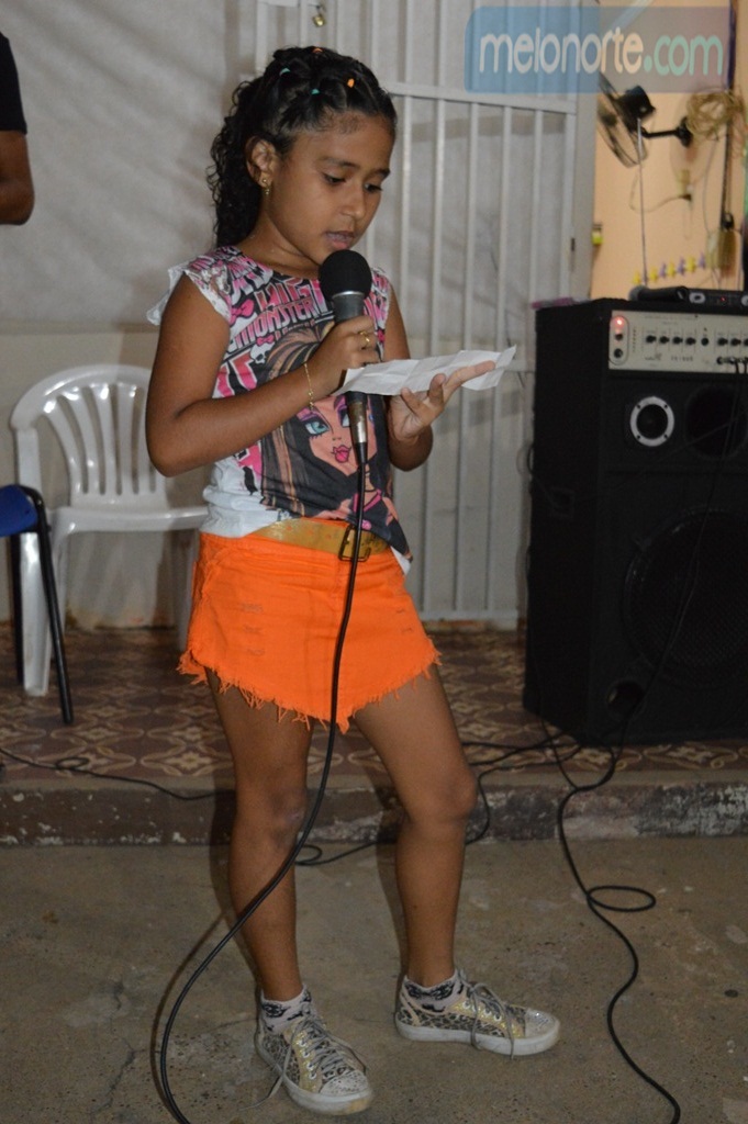 Equipe realiza comemoração em homenagem as Mães do SCFV  - Imagem 23