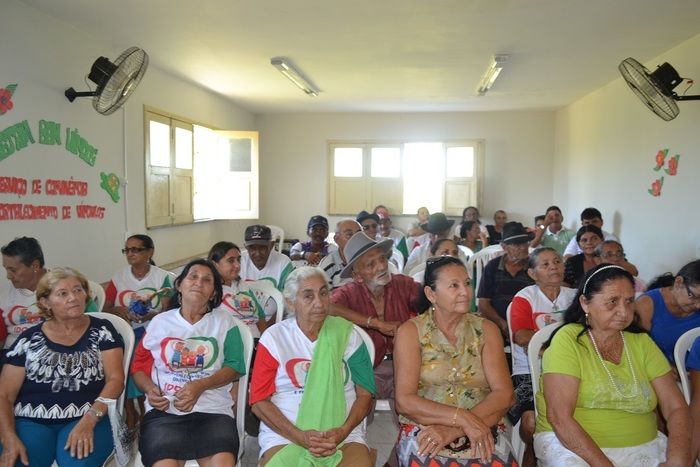 Idosos do CRAS participam de palestra oferecida pelo NASF sobre audição - Imagem 13