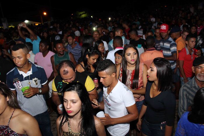 Banda Muleke Doido encerra programação de Aniversário de 53 anos de Francinópolis - Imagem 47