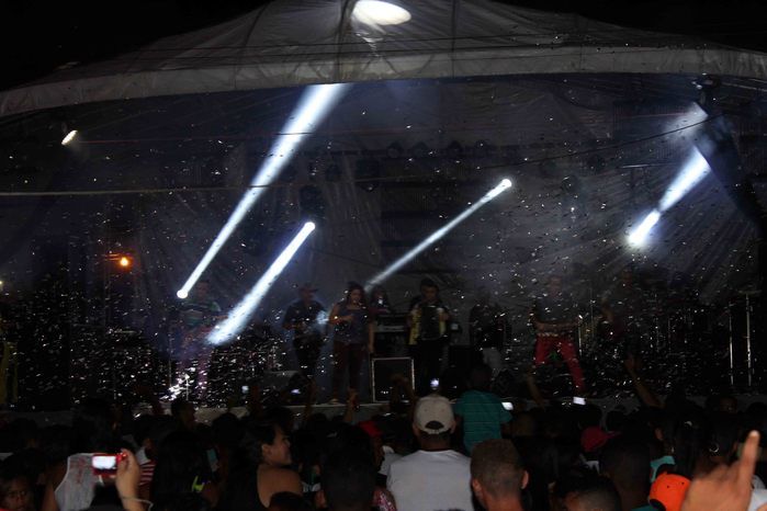 Banda Muleke Doido encerra programação de Aniversário de 53 anos de Francinópolis - Imagem 34