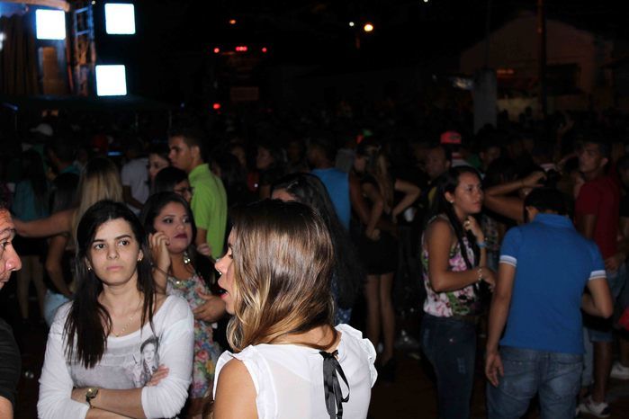 Banda Muleke Doido encerra programação de Aniversário de 53 anos de Francinópolis - Imagem 3