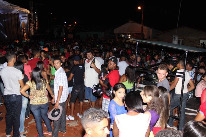 Banda Muleke Doido encerra programação de Aniversário de 53 anos de Francinópolis - Imagem 22