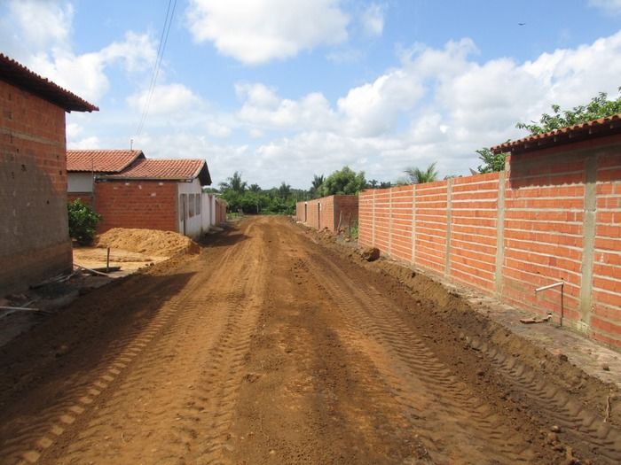 Secretaria de Obras e transporte recupera estradas para facilitar no transporte Agricola - Imagem 5