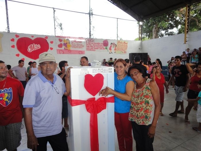 Multidão comparece à festa de homenagens às mães em N. S. dos Remédios - Imagem 90