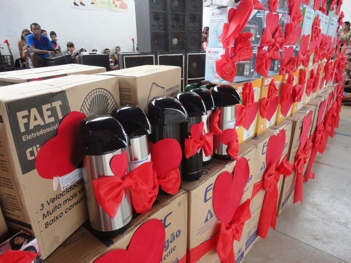 Multidão comparece à festa de homenagens às mães em N. S. dos Remédios - Imagem 10