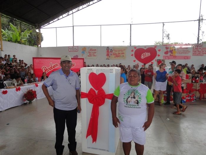 Multidão comparece à festa de homenagens às mães em N. S. dos Remédios - Imagem 75