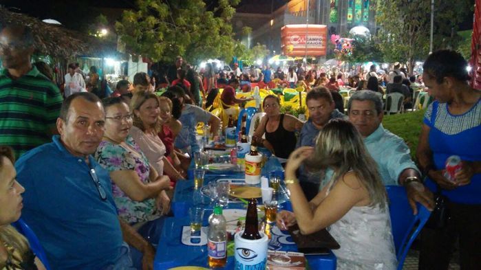 Prefeito Zé Resende participa dos festejos de Santo Antônio em Campo Maior - Imagem 10