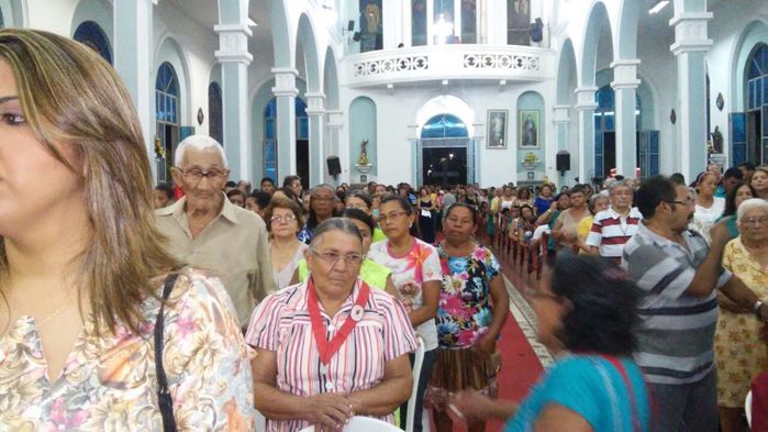Prefeito Zé Resende participa dos festejos de Santo Antônio em Campo Maior - Imagem 3