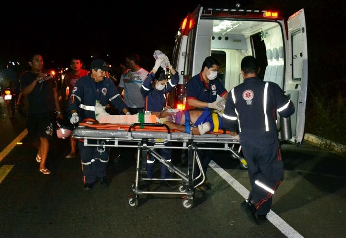 Ciclista também sofreu fratura na perna. (Foto: Kairo Amaral)