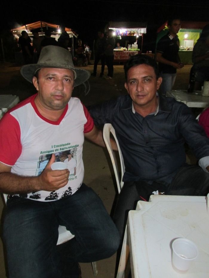 Cizinho e Forró Bandido encerra a última noite de Festejos em Pitombeira - Imagem 20