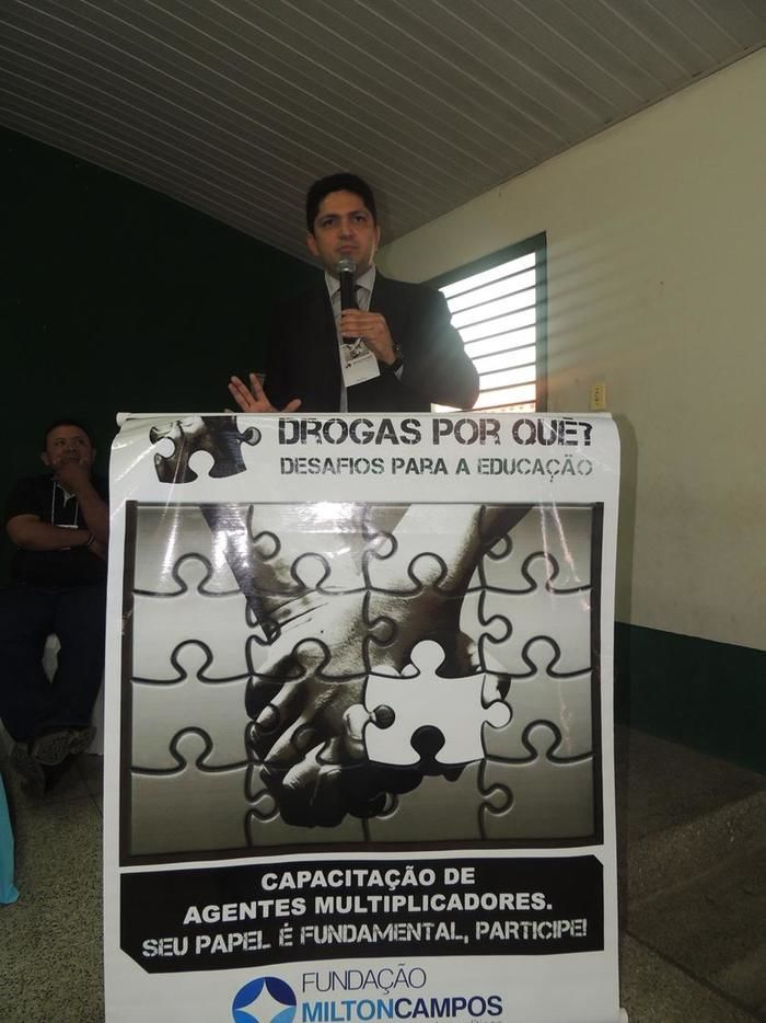 Prefeitura de Água Branca realiza seminário de combate às drogas - Imagem 10