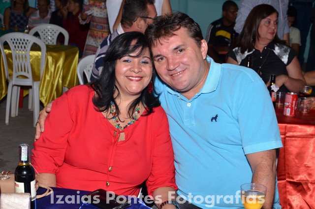 Sábado Romântico Reuniu Casais Apaixonados  - Imagem 17