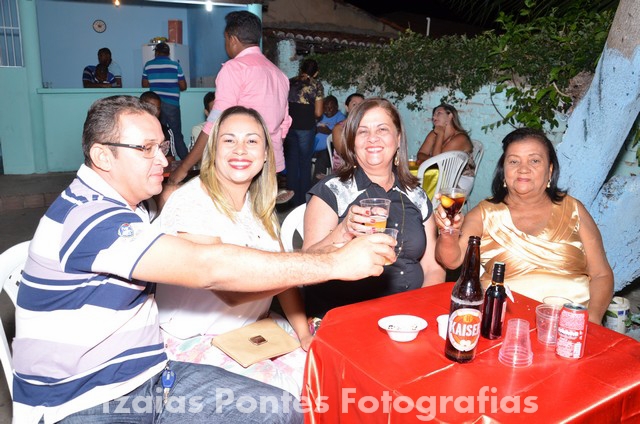 Sábado Romântico Reuniu Casais Apaixonados  - Imagem 13