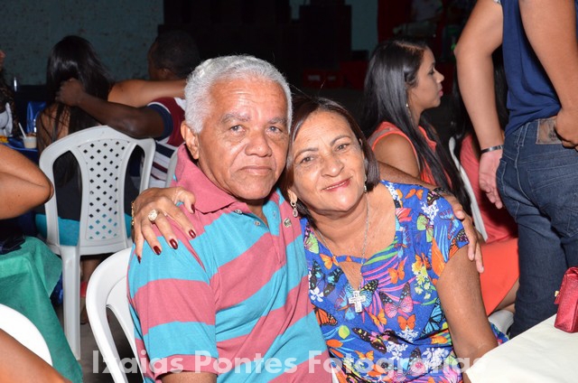 Sábado Romântico Reuniu Casais Apaixonados  - Imagem 52