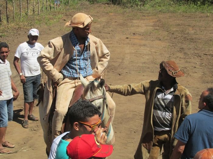 Família tuna Brito Realiza a 3º Pega de Boi na Mata em Tamboril - Imagem 23