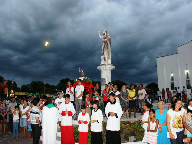 Tem início os festejos de São João Batista o Padroeiro de São João do Arraial