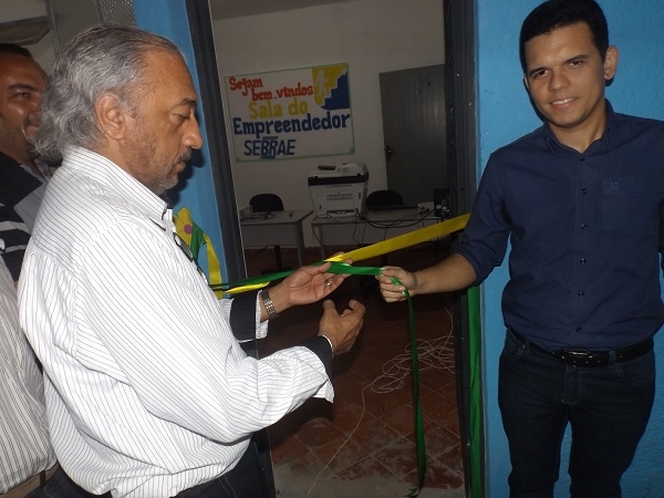 Prefeitura em parceira com SEBRAE inaugura Sala do Empreendedor em Redenção do Gurguéia - Imagem 3