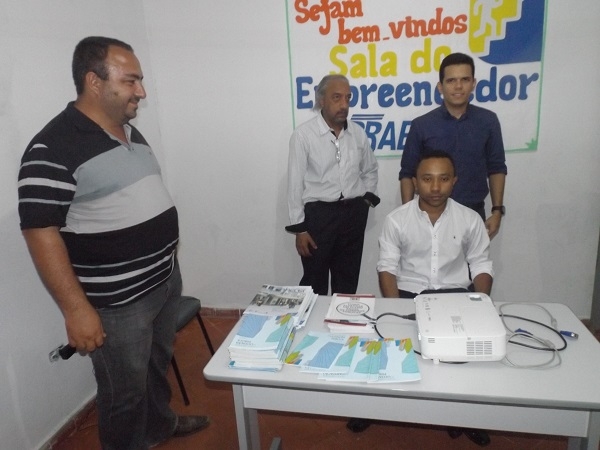 Prefeitura em parceira com SEBRAE inaugura Sala do Empreendedor em Redenção do Gurguéia - Imagem 9