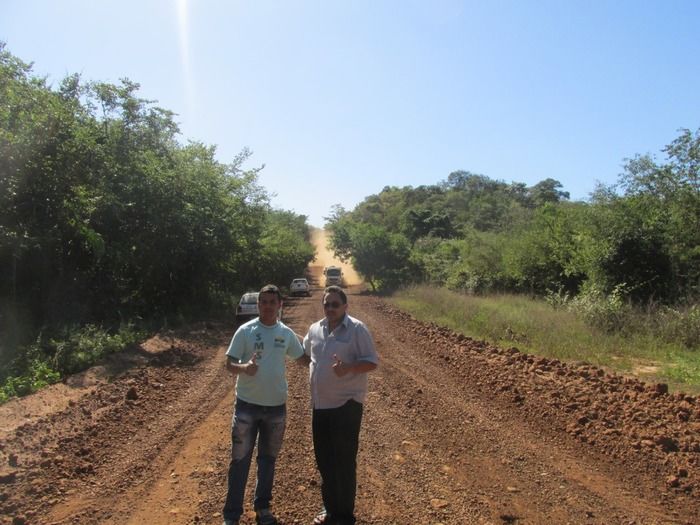 Prefeito Walter Alencar acompanha a recuperação da estrada de Mangabeira Zona rual de Agricolândia - Imagem 5