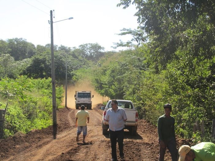 Prefeito Walter Alencar acompanha a recuperação da estrada de Mangabeira Zona rual de Agricolândia - Imagem 20