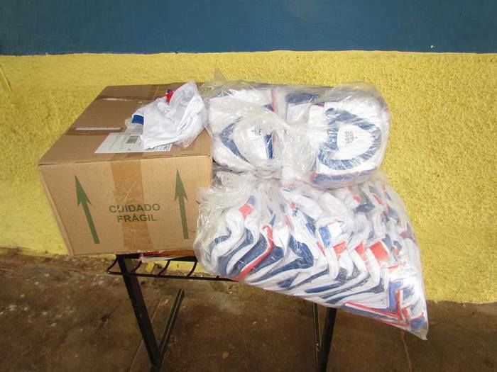 Mais escolas municipais da zona rural recebem fardamentos - Imagem 3