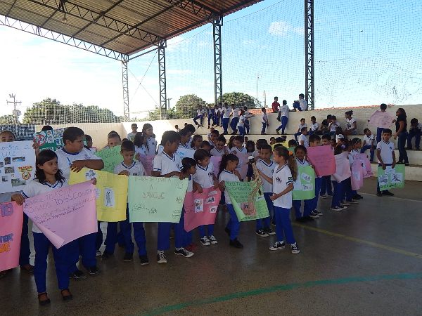 Caminhada contra Dengue e Chicungunya em Lagoinha - Imagem 27