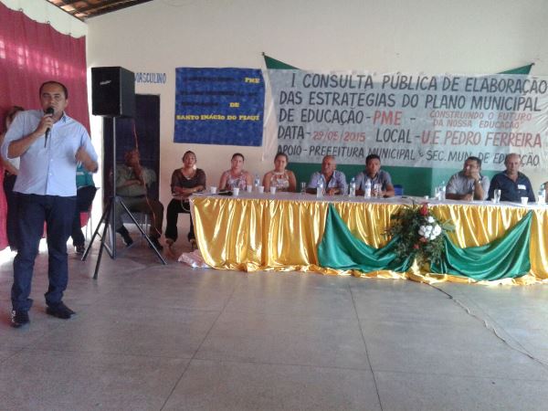 Durante evento professores fazem manifesto contra terceirização - Imagem 4