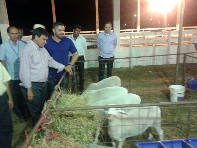 Wellington Dias visita EXPOEIRAS e doa tratores para produtores primários - Imagem 14