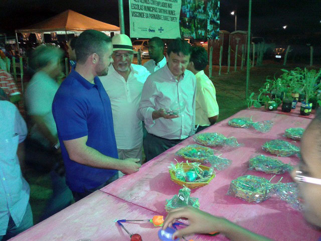 Wellington Dias visita EXPOEIRAS e doa tratores para produtores primários - Imagem 7