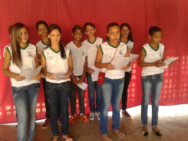 Durante evento professores fazem manifesto contra terceirização - Imagem 3