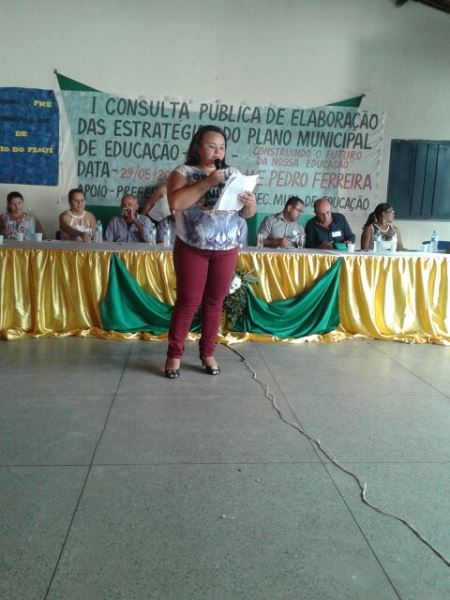 Durante evento professores fazem manifesto contra terceirização - Imagem 24