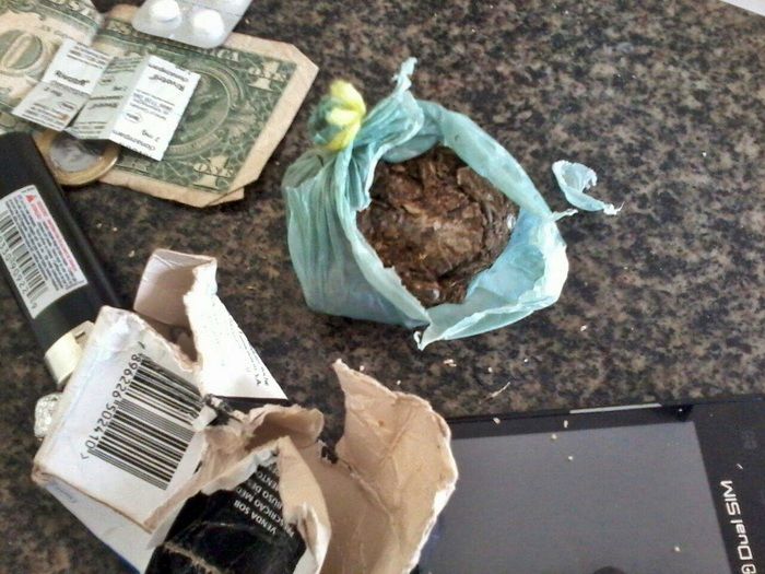 Dupla é presa em Parnaíba com 20 trouxinhas de cocaína e porção de maconha - Imagem 4
