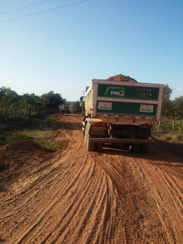 Prefeito Zé Resende começa estrada da comunidade Buriti de Dentro - Imagem 1