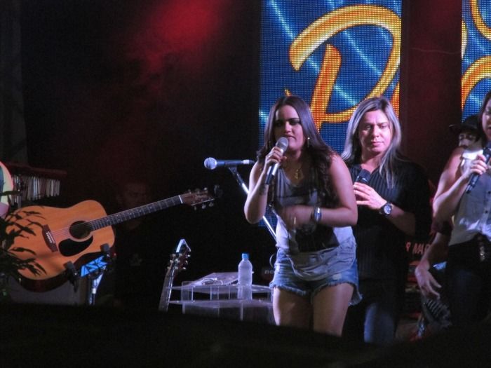 Mara Pavanelly agita o Aniversário de 78 anos de São Pedro do Piaui - Imagem 27