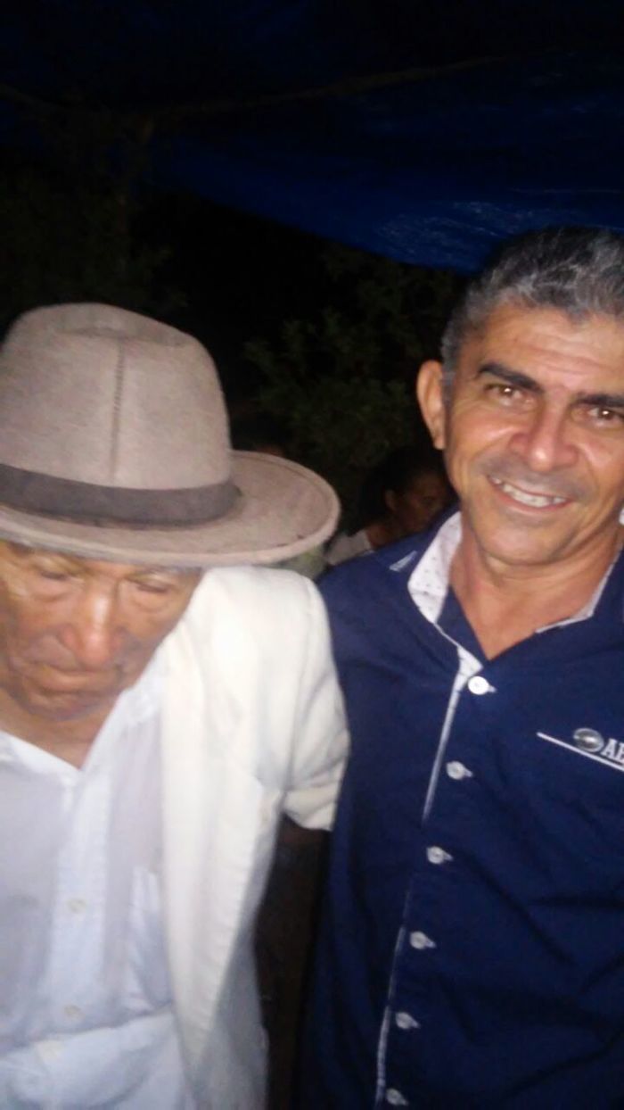 Prefeito Zé Resende prestigia festa de aniversário na zona rural de Boa Hora - Imagem 7