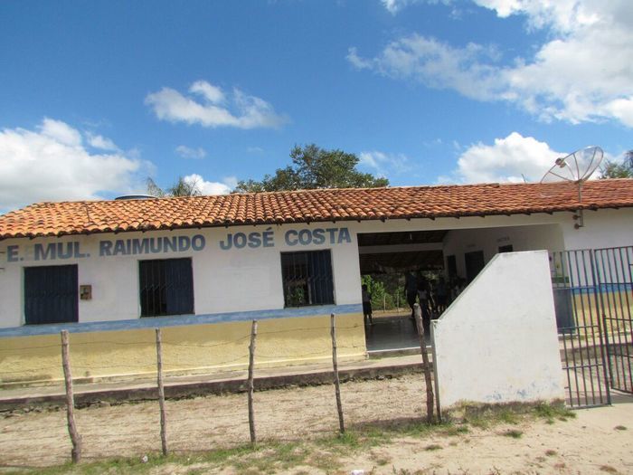 Prefeitura continua com a entrega de fardamento escolar no interior do município - Imagem 2