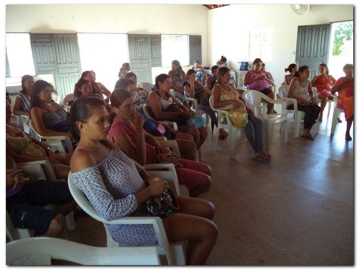 CRAS realiza palestra de esclarecimento do Programa Bolsa-família-PBF, para o Grupo de Apoio  e Orientação a Gestante. - Imagem 4
