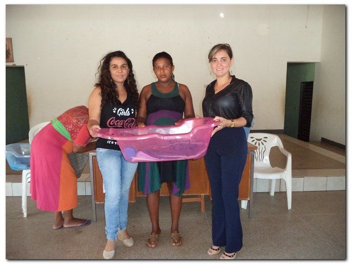 CRAS realiza palestra de esclarecimento do Programa Bolsa-família-PBF, para o Grupo de Apoio  e Orientação a Gestante. - Imagem 7