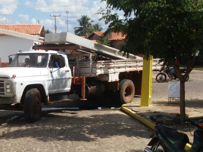 Prefeitura de Boa Hora coloca caixa d’água de 20 mil litros no bairro Parazinho. - Imagem 13