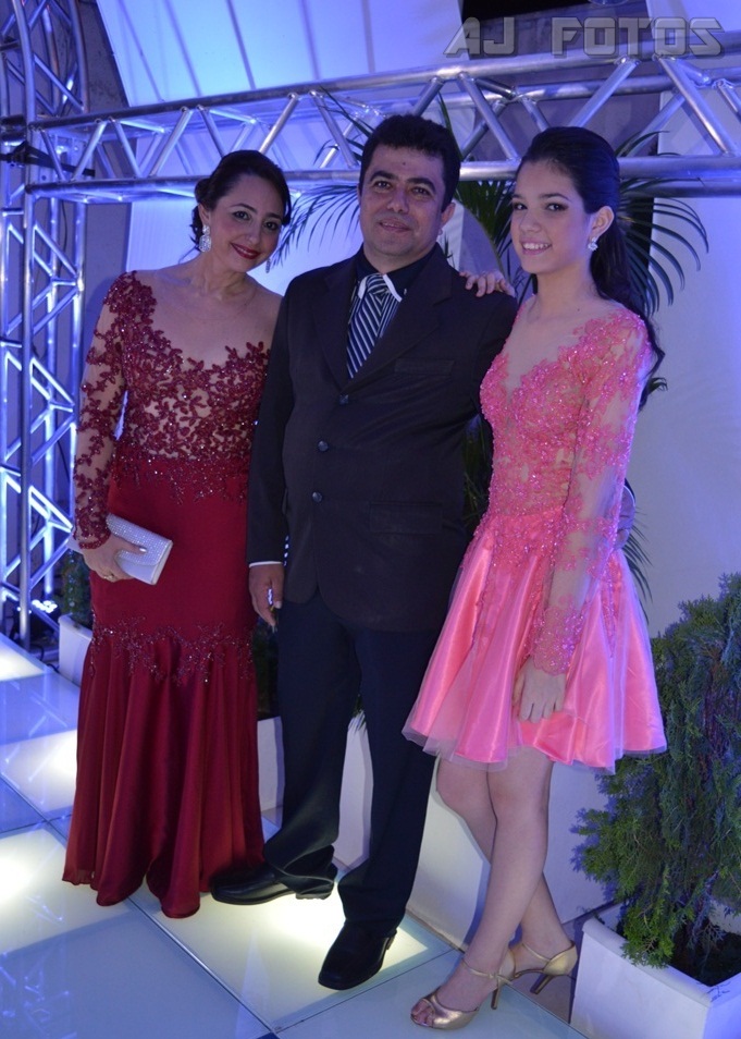 Festa impecável dos 15 anos de Ana Gabriela Leal - Imagem 2