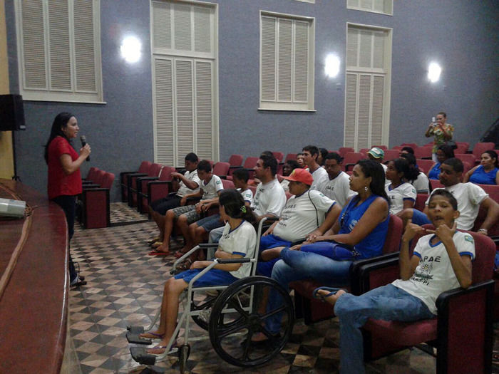 Prefeitura de Oeiras promove ação em alusão ao Dia do Cinema Brasileiro - Imagem 4