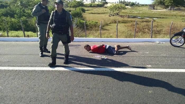PM apreende crack e maconha durante operação “Start” em Luís Correia - Imagem 2