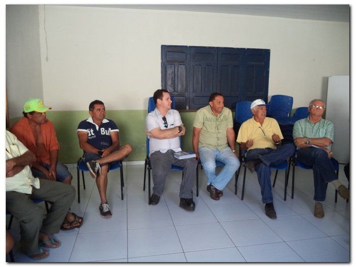 Prefeito Dr. Moura se reúne com Produtores de Leite da Região - Imagem 5